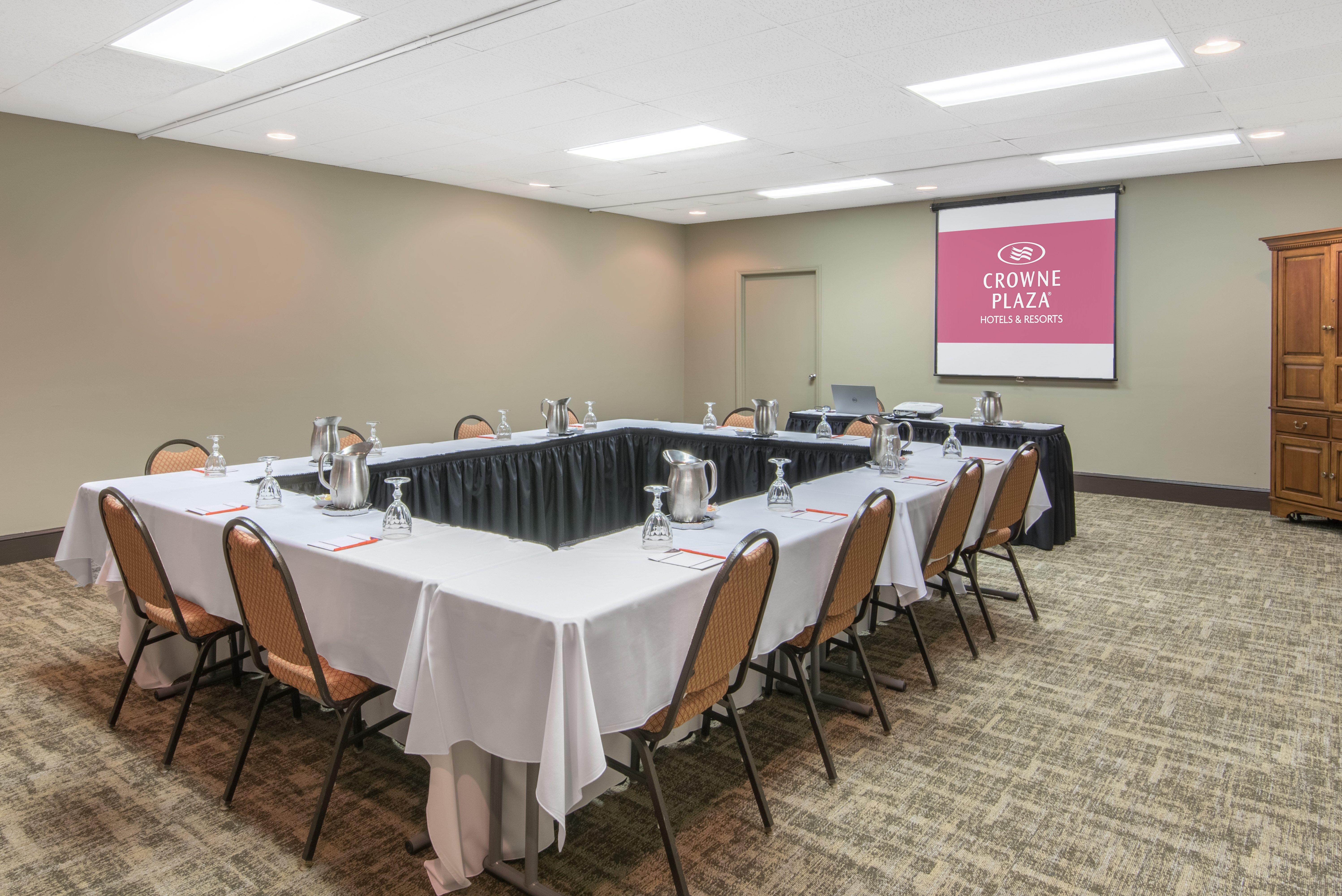 Crowne Plaza Hotel Hickory By Ihg Exterior foto